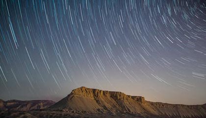 苏超南通队主场迎战苏州队，上半场南通队1：0苏州队